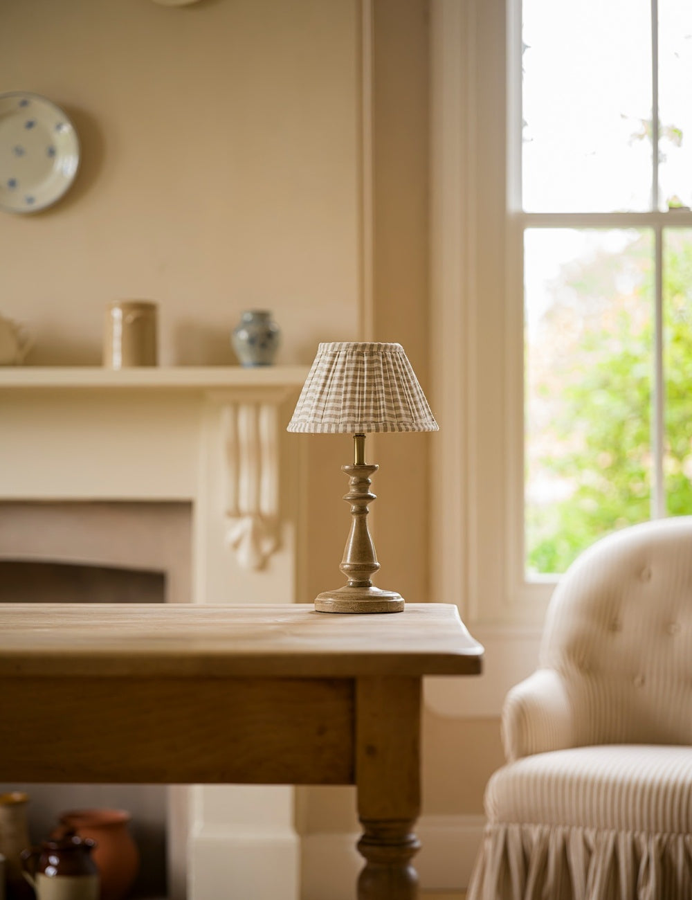 The Candleford Table Lamp in Chalk