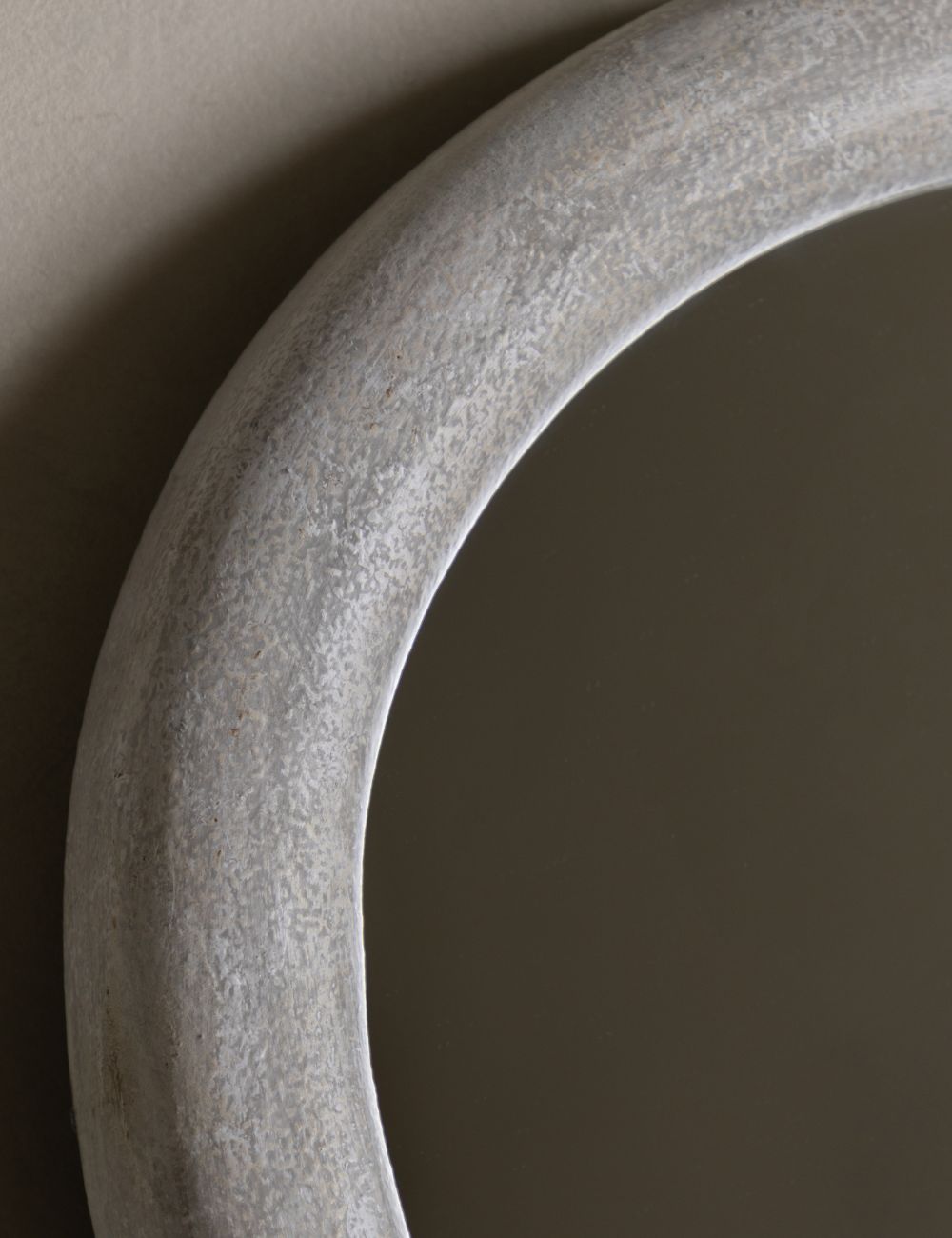 Cobham Curved Leaner Mirror
