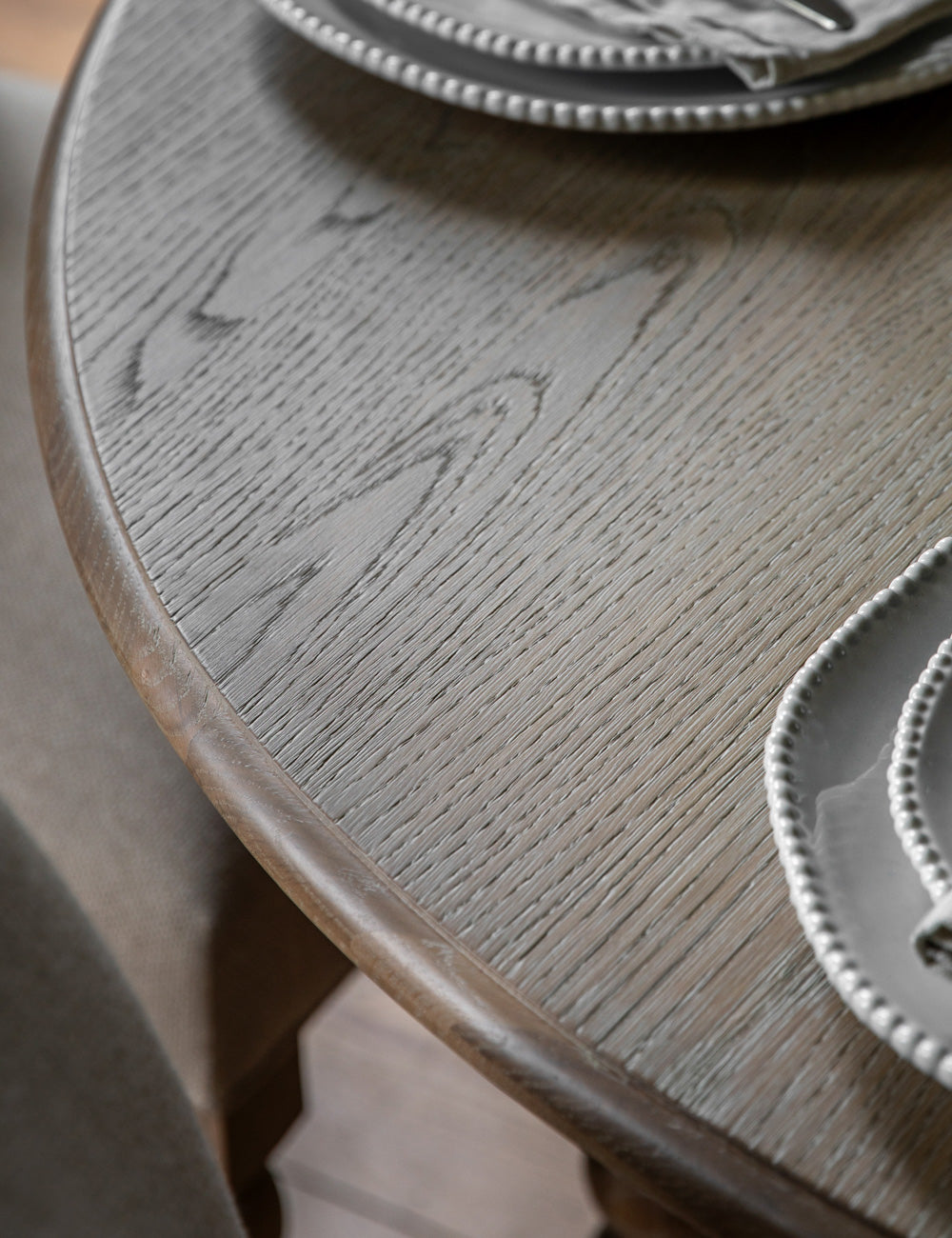 Frances Bobbin Extendable Round Dining Table