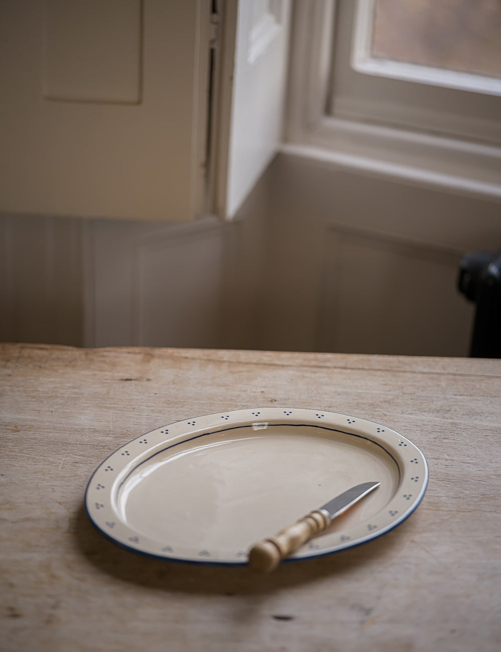 Breakfast Table Large Oval Platter in Blue